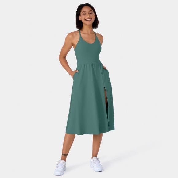 Halara everyday midi chill dress - Picture 3 of 4